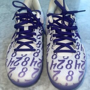 Kobe 8 Protro purple kids  4.5 Size